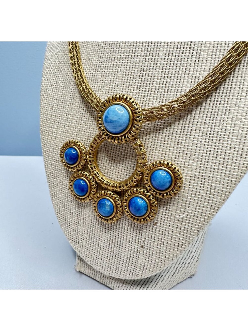 Sarah Cavender Metalworks Gold Mesh Necklace Blue Chandelier Pendant Statement - Picture 4 of 14